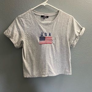 grey tee with USA logo
